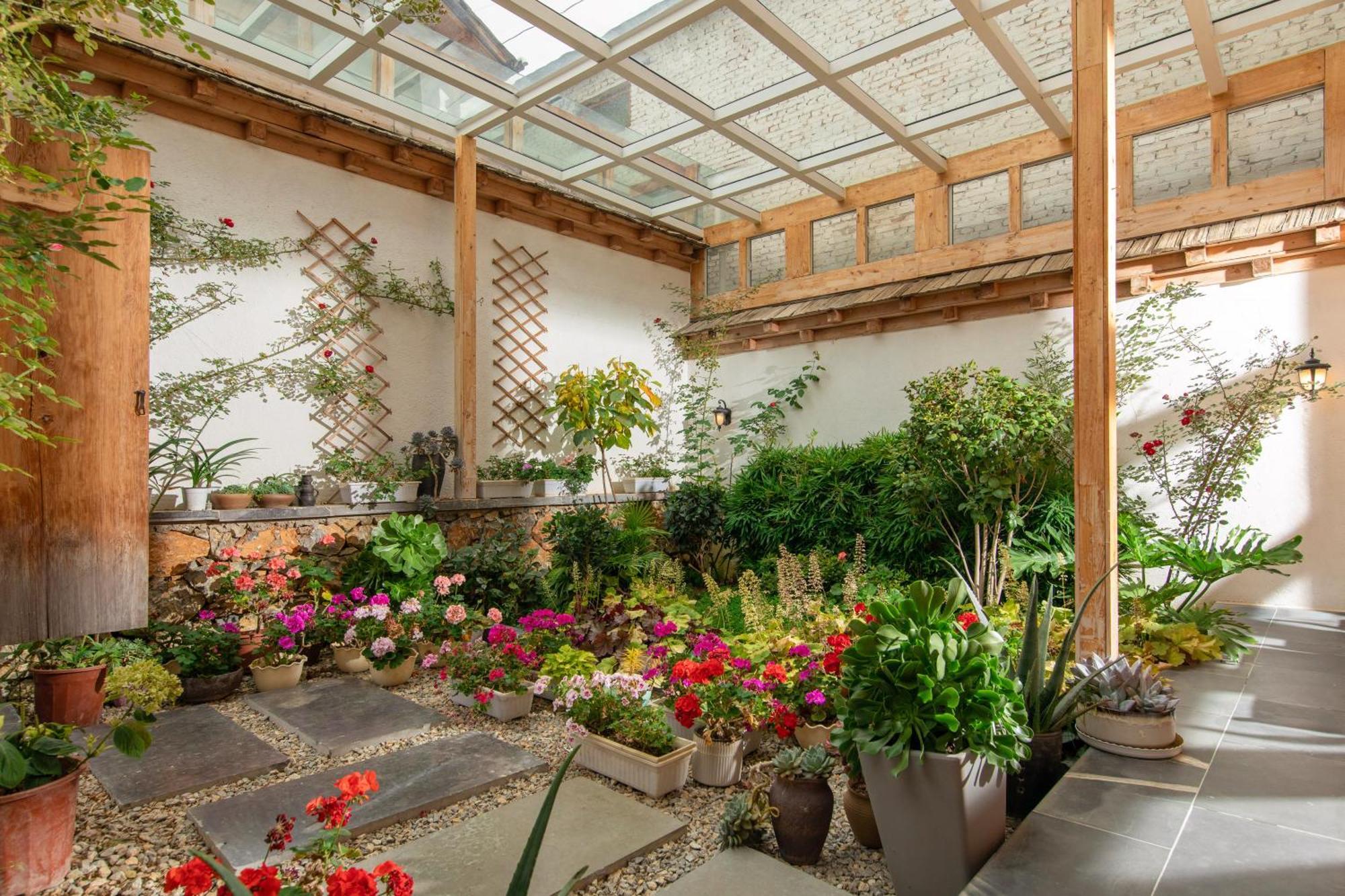 Courtyard Shangri-La 藏舍小院 Bagian luar foto